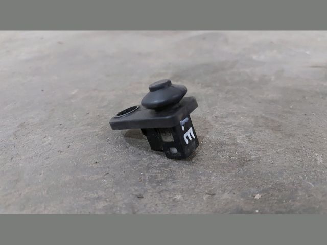 bontott KIA CEED Bal első Ajtó Nyitás Érzékelő