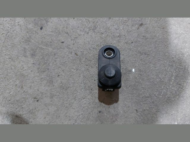 bontott KIA CEED Bal első Ajtó Nyitás Érzékelő