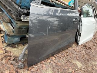 bontott KIA CEED Bal első Ajtó (Részeivel)