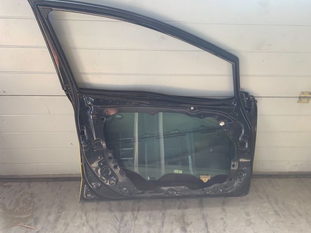 bontott KIA CEED Bal első Ajtó (Üres lemez)