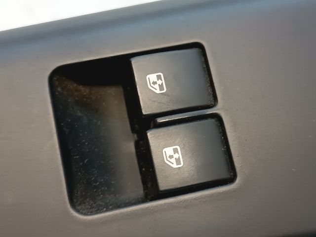 bontott KIA CEED Bal első Ajtóbehúzó