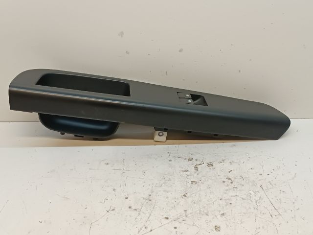 bontott KIA CEED Bal első Ajtóbehúzó