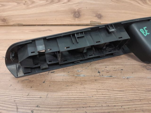 bontott KIA CEED Bal első Ajtóbehúzó