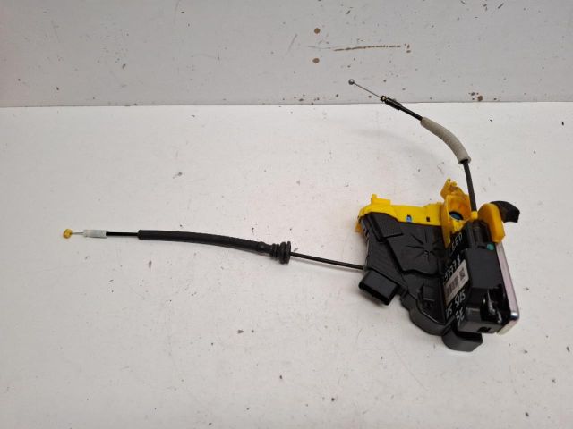 bontott KIA CEED Bal első Ajtózár