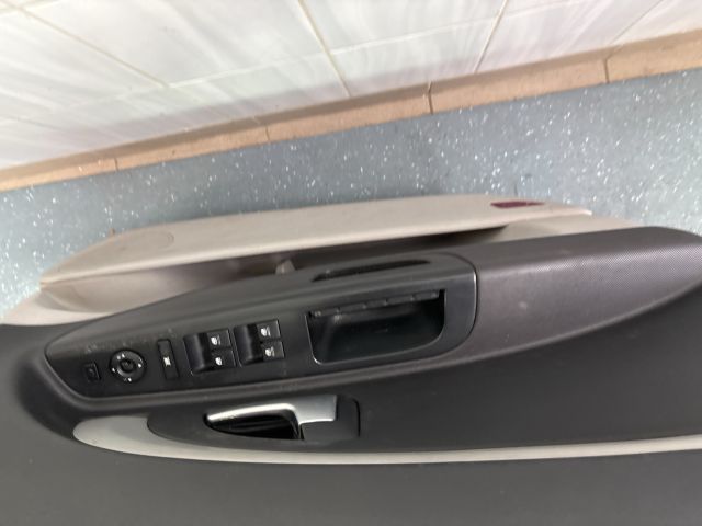 bontott KIA CEED Bal első Ajtózár