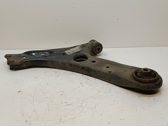 bontott KIA CEED Bal első Alsó Első Lengőkar