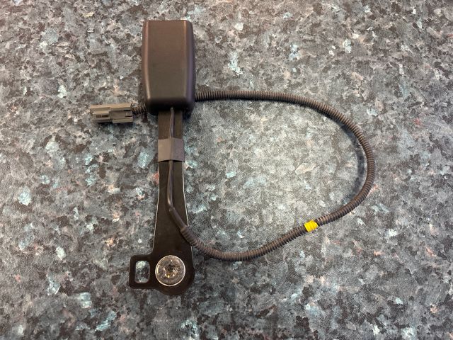 bontott KIA CEED Bal első Biztonsági Öv Csat