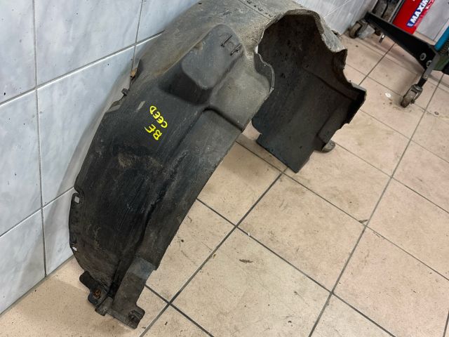 bontott KIA CEED Bal első Dobbetét (Kerékjárati, Műanyag)