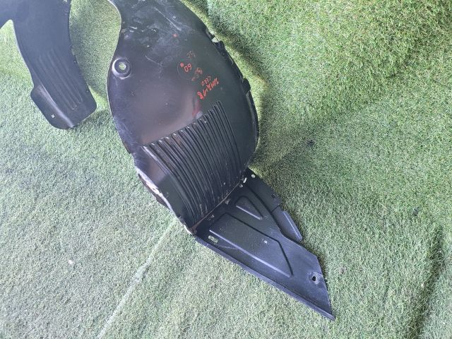 bontott KIA CEED Bal első Dobbetét (Kerékjárati, Műanyag)