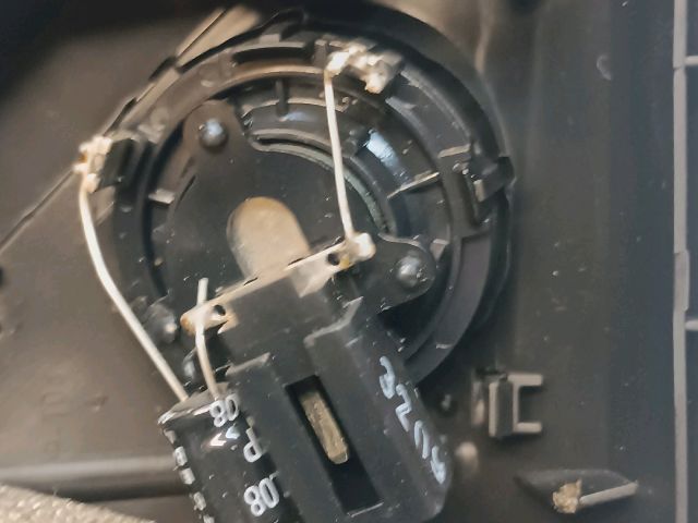 bontott KIA CEED Bal első Kis Hangszóró Burkolat