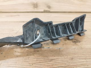 bontott KIA CEED Bal első Oldal Lökhárító Tartó (Műanyag)