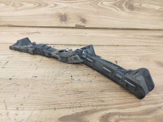 bontott KIA CEED Bal első Oldal Lökhárító Tartó (Műanyag)