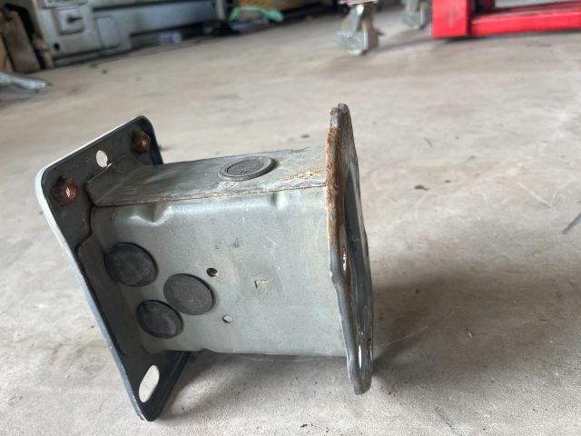 bontott KIA CEED Bal első Ütközéscsillapító