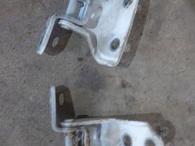 bontott KIA CEED Bal első Zsanér