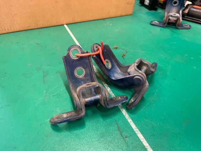 bontott KIA CEED Bal első Zsanér