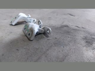 bontott KIA CEED Bal első Zsanér