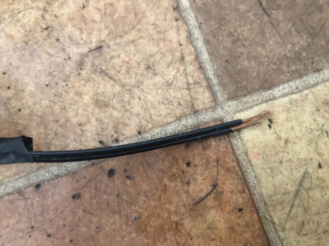 bontott KIA CEED Bal Felső Hátsó Lámpa