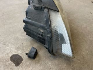 bontott KIA CEED Bal Fényszóró