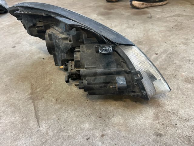 bontott KIA CEED Bal Fényszóró