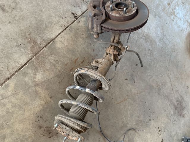 bontott KIA CEED Bal Gólyaláb Csonkállvánnyal