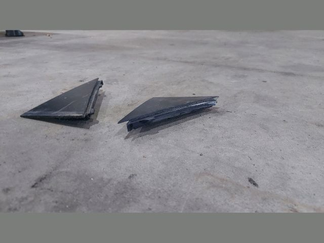 bontott KIA CEED Bal hátsó Ablak Díszléc