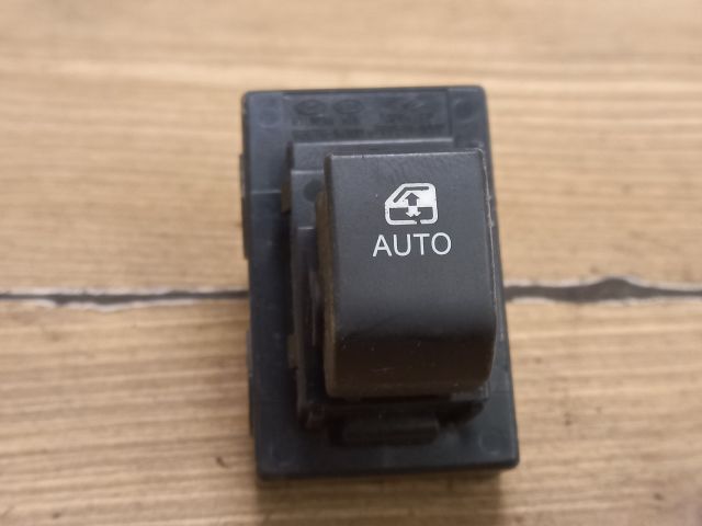 bontott KIA CEED Bal hátsó Ablakemelő Kapcsoló