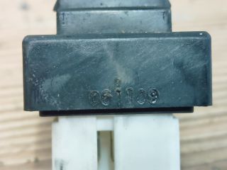 bontott KIA CEED Bal hátsó Ablakemelő Kapcsoló