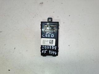 bontott KIA CEED Bal hátsó Ablakemelő Kapcsoló