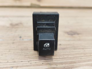 bontott KIA CEED Bal hátsó Ablakemelő Kapcsoló