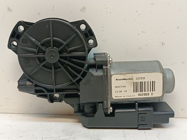 bontott KIA CEED Bal hátsó Ablakemelő Motor