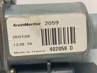 bontott KIA CEED Bal hátsó Ablakemelő Motor