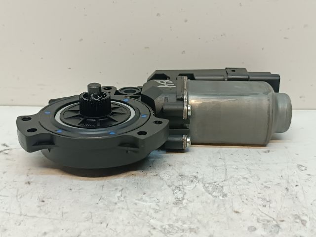 bontott KIA CEED Bal hátsó Ablakemelő Motor