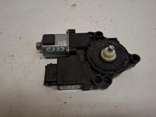 bontott KIA CEED Bal hátsó Ablakemelő Motor