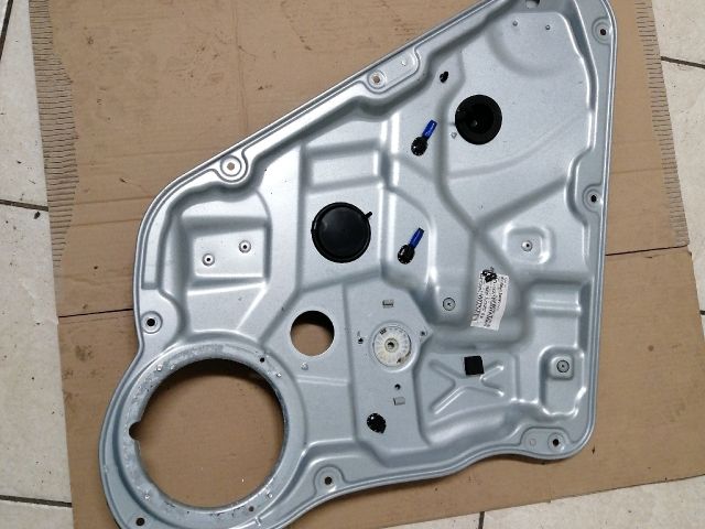 bontott KIA CEED Bal hátsó Ablakemelő Szerkezet (Elektromos)