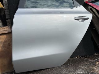 bontott KIA CEED Bal hátsó Ajtó (Részeivel)