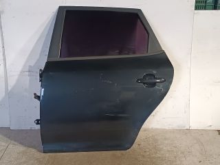 bontott KIA CEED Bal hátsó Ajtó (Részeivel)