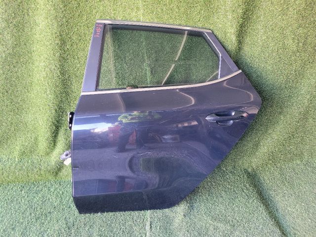 bontott KIA CEED Bal hátsó Ajtó (Részeivel)