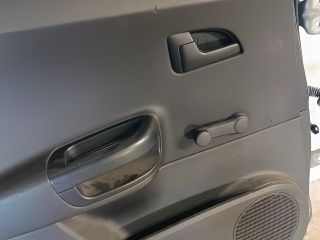 bontott KIA CEED Bal hátsó Ajtó (Részeivel)