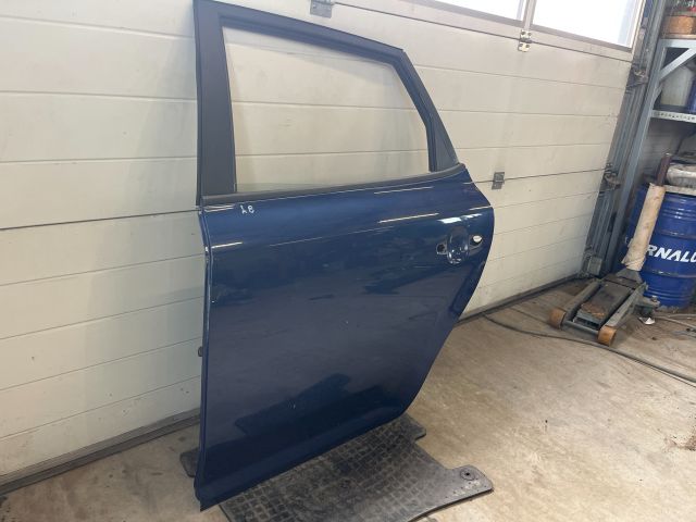 bontott KIA CEED Bal hátsó Ajtó (Üres lemez)