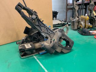 bontott KIA CEED Bal hátsó Ajtózár