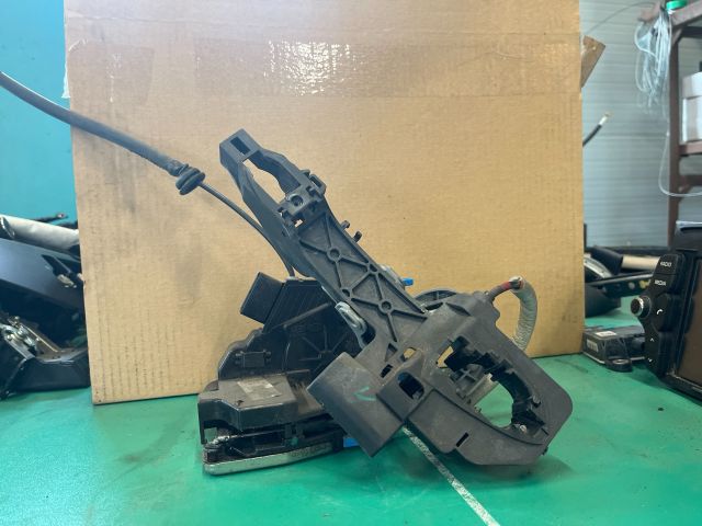 bontott KIA CEED Bal hátsó Ajtózár