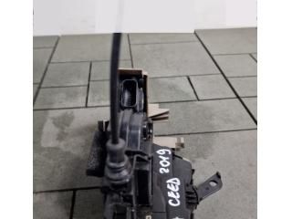 bontott KIA CEED Bal hátsó Ajtózár