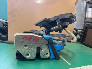 bontott KIA CEED Bal hátsó Ajtózár