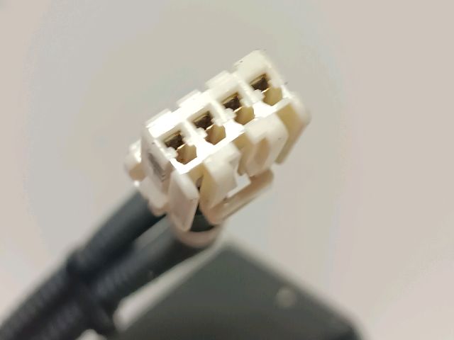 bontott KIA CEED Bal hátsó Biztonsági Öv Csat