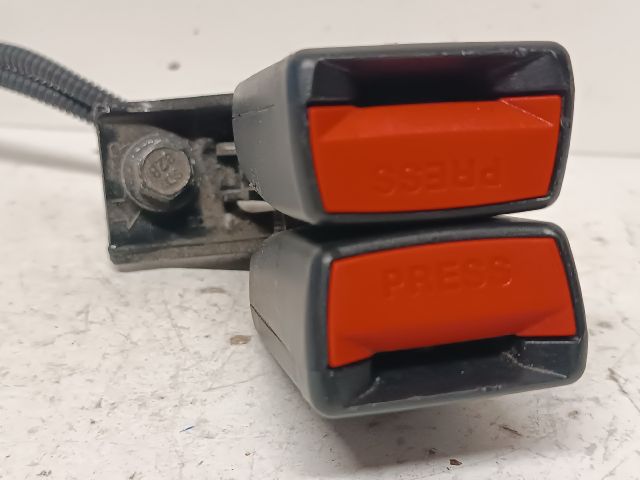 bontott KIA CEED Bal hátsó Biztonsági Öv Csat