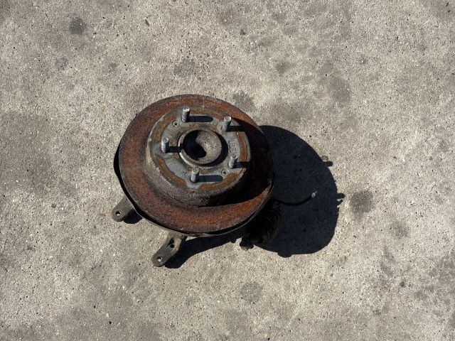 bontott KIA CEED Bal hátsó Csonkállvány Kerékaggyal