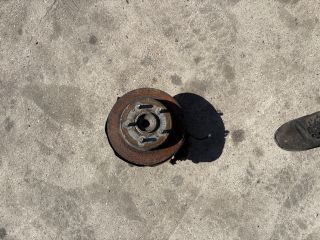 bontott KIA CEED Bal hátsó Csonkállvány Kerékaggyal