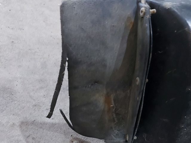 bontott KIA CEED Bal hátsó Dobbetét (Kerékjárati, Műanyag)