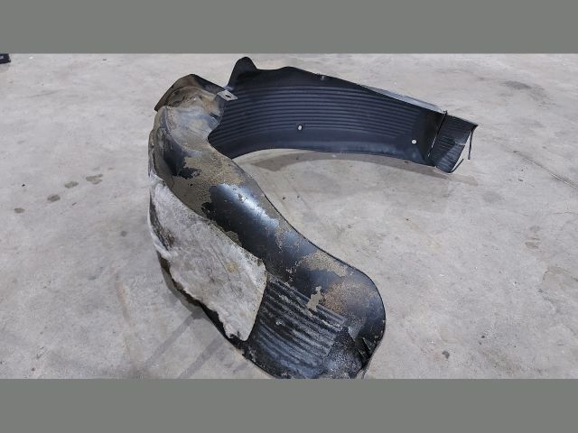 bontott KIA CEED Bal hátsó Dobbetét (Kerékjárati, Műanyag)