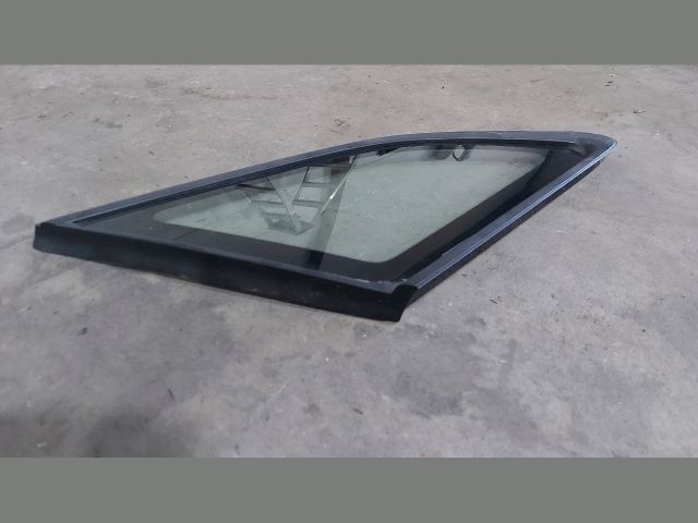 bontott KIA CEED Bal hátsó Fixüveg (Ajtóban)